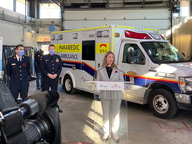 h-pital-montfort-and-ottawa-paramedic-service-pilot-an-emergency